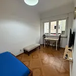 Confort Tv For 2 Séjour chez l'habitant Lisboa